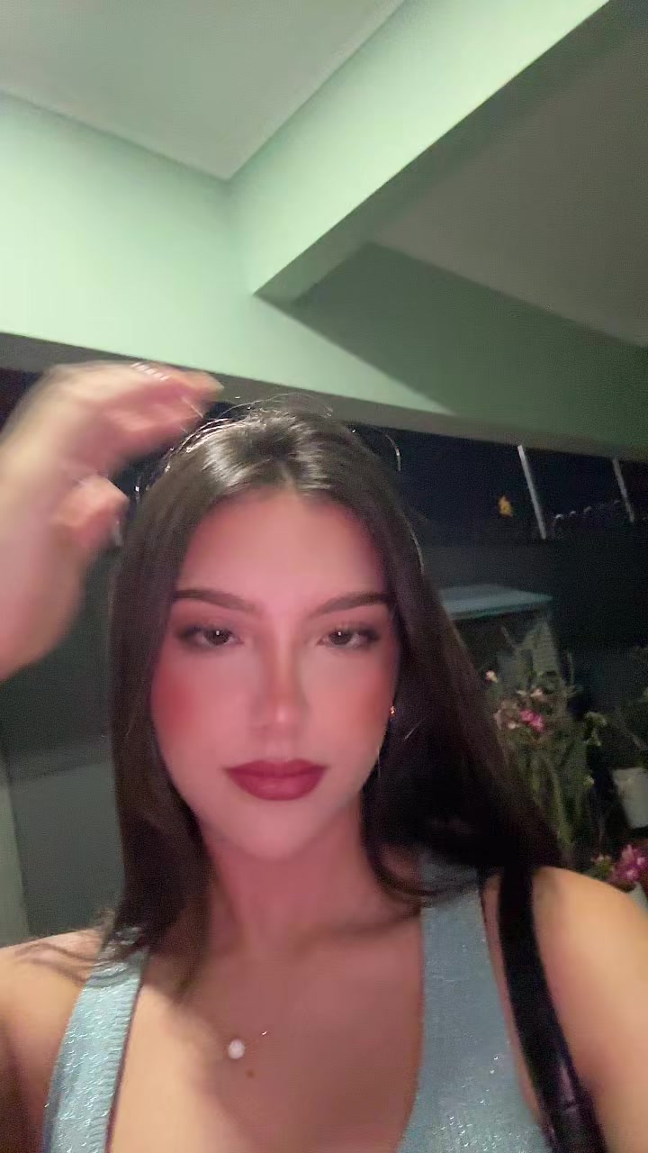 @Ju✨