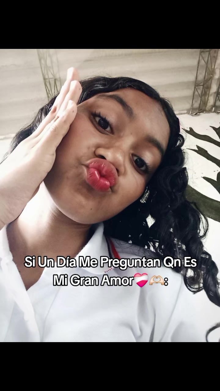 @Lau 🌸!!.