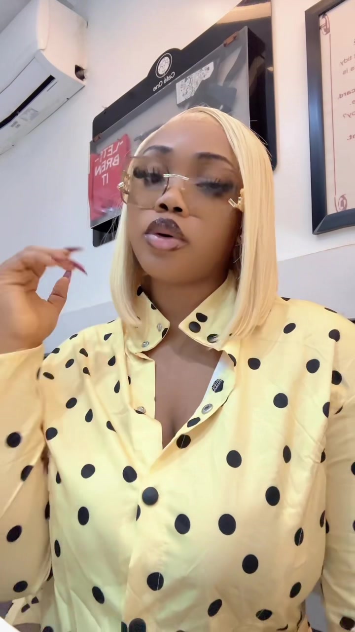 @Helen ᥫ᭡