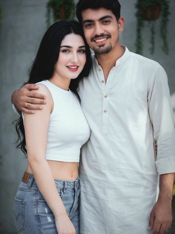 @Picture edits couple