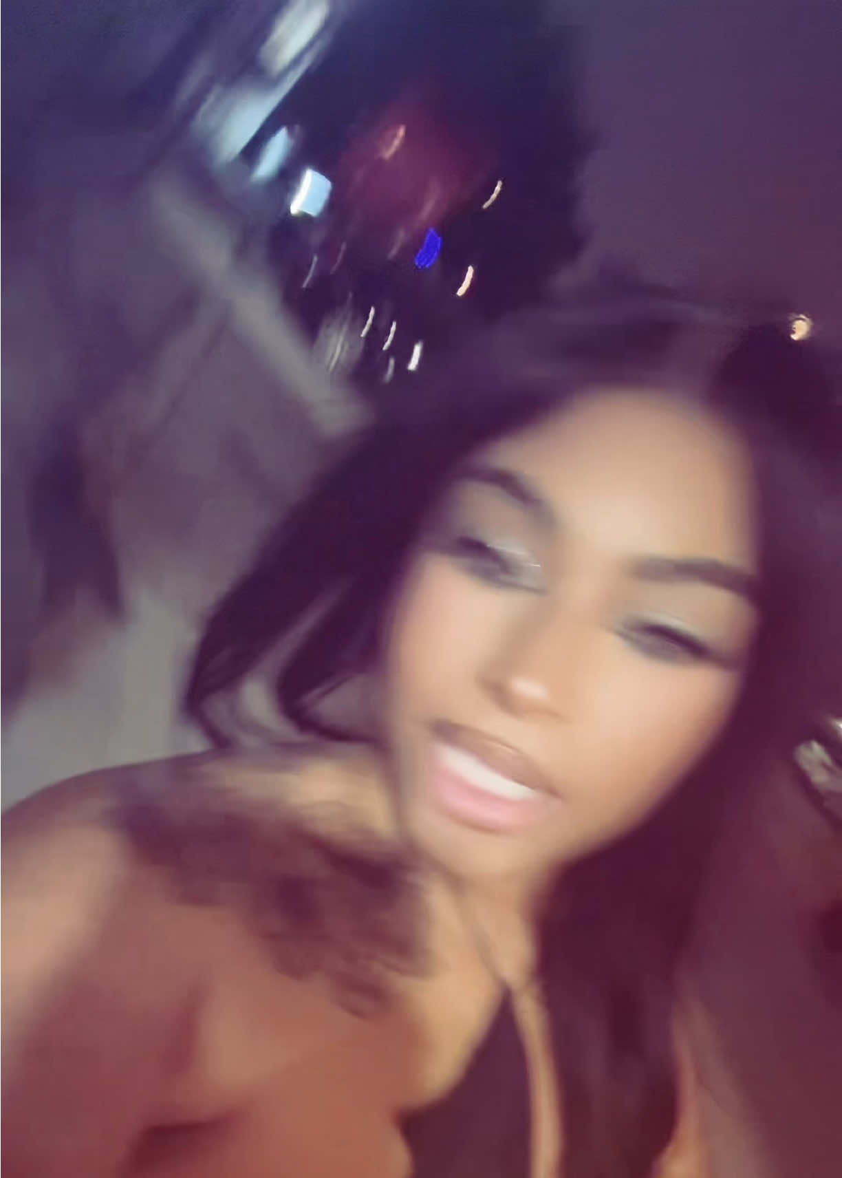 @tattedbaeee 👩🏽&zwj;❤️&zwj;💋&zwj;👩🏽