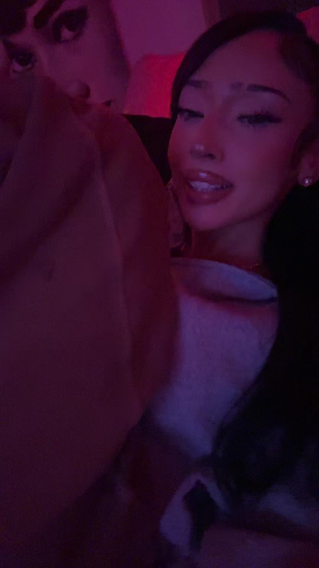 @Wakaflakashortypur