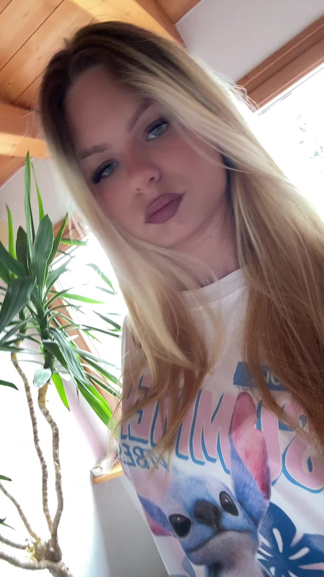@_hey.girly_1575