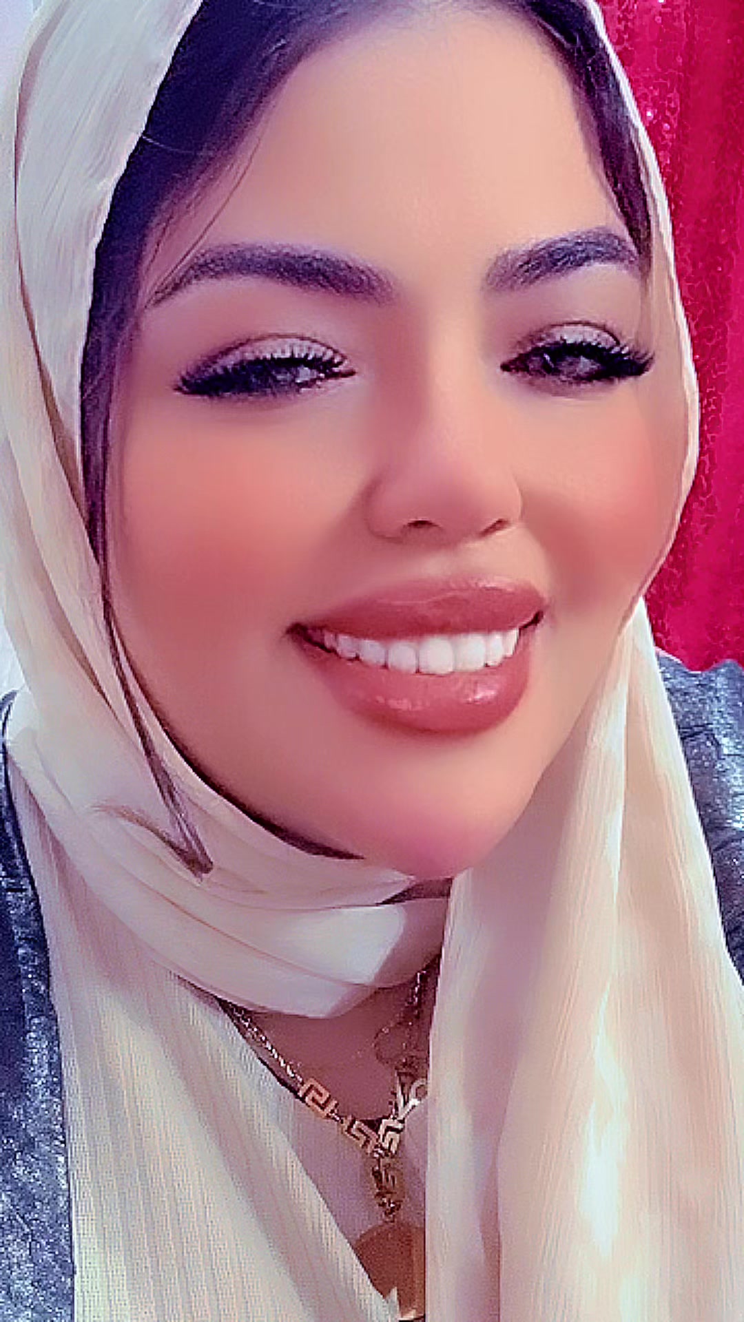@Donia Yasser make-up artist