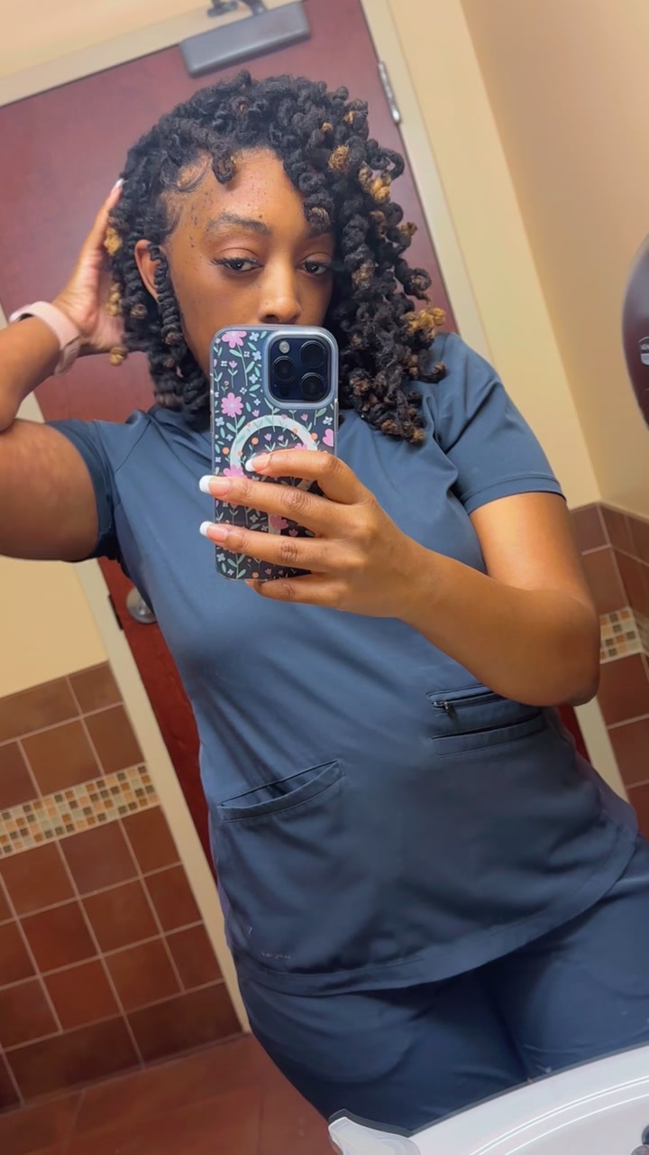 @💞Dionnia(Dee-Ahnuh)💞