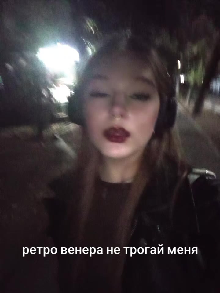@🦊