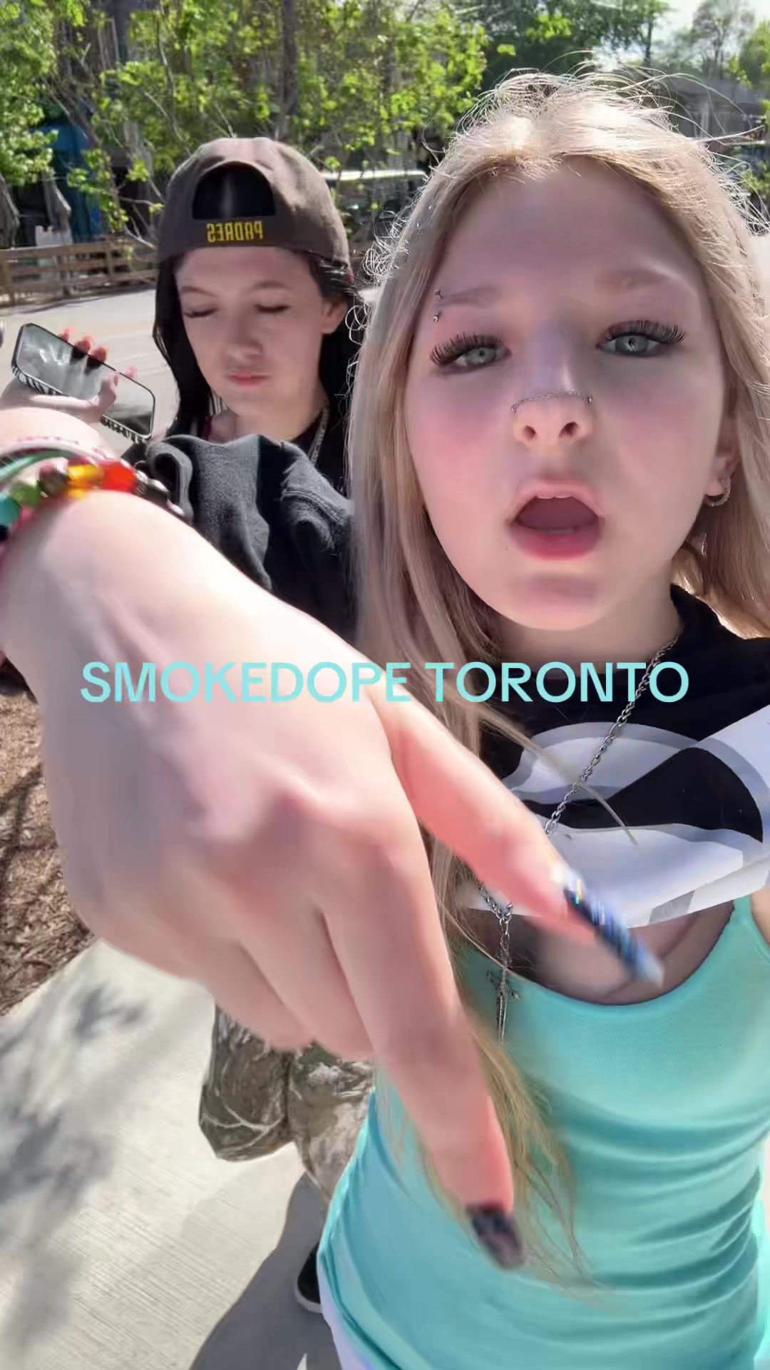 @hippieflipp