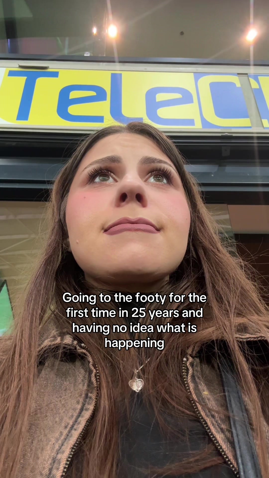 @Liana Tries Makeup