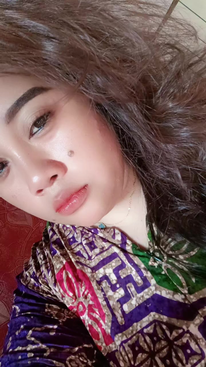@Nayashoop