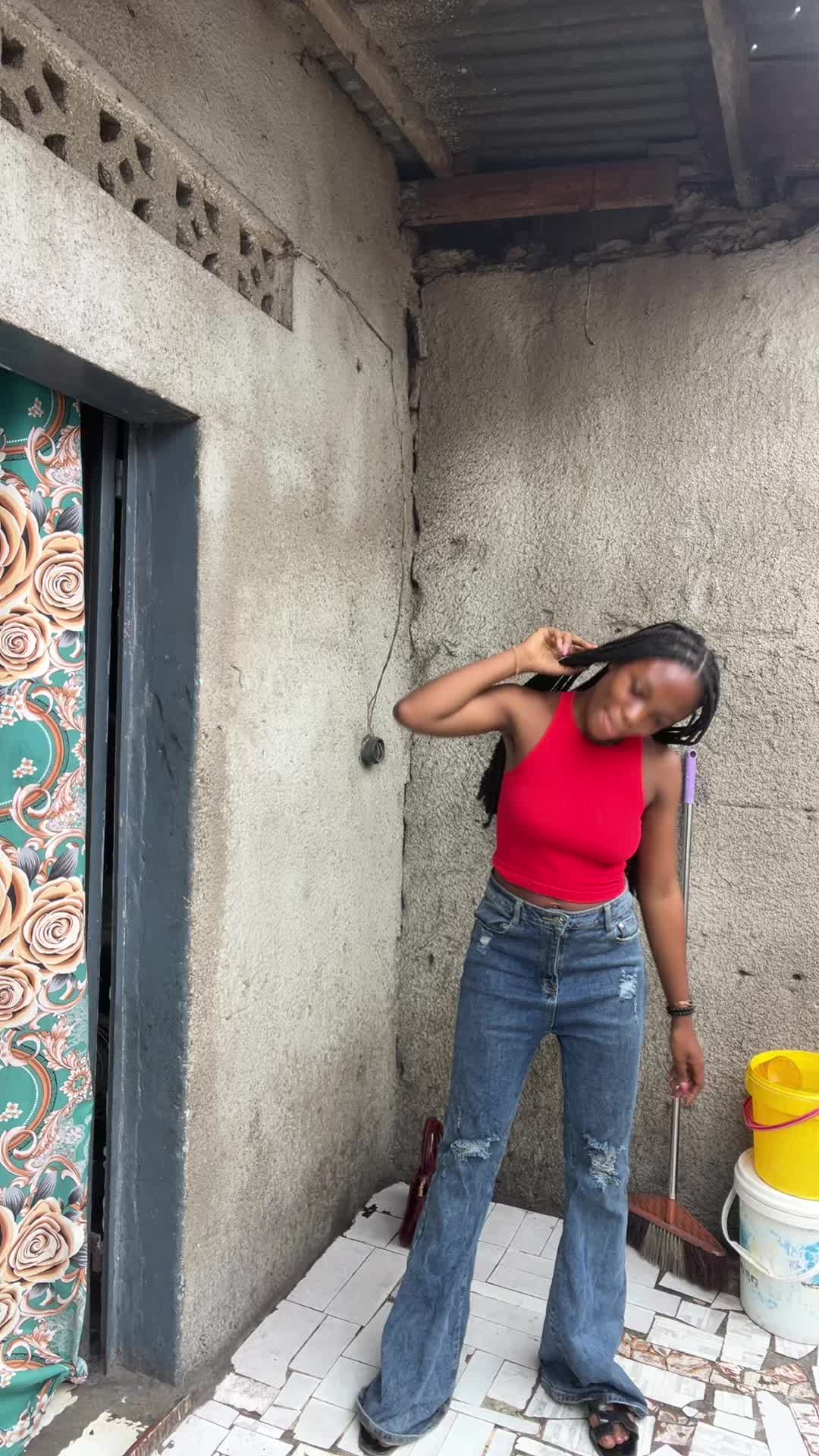 @Bébé Esther 🦋