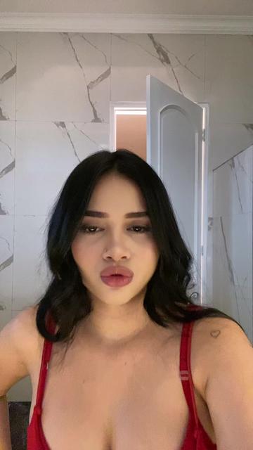 @wassuprachel 👀