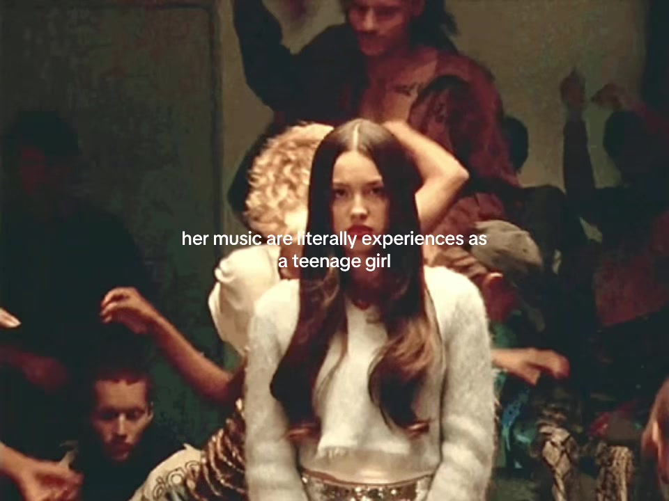@lola⁷