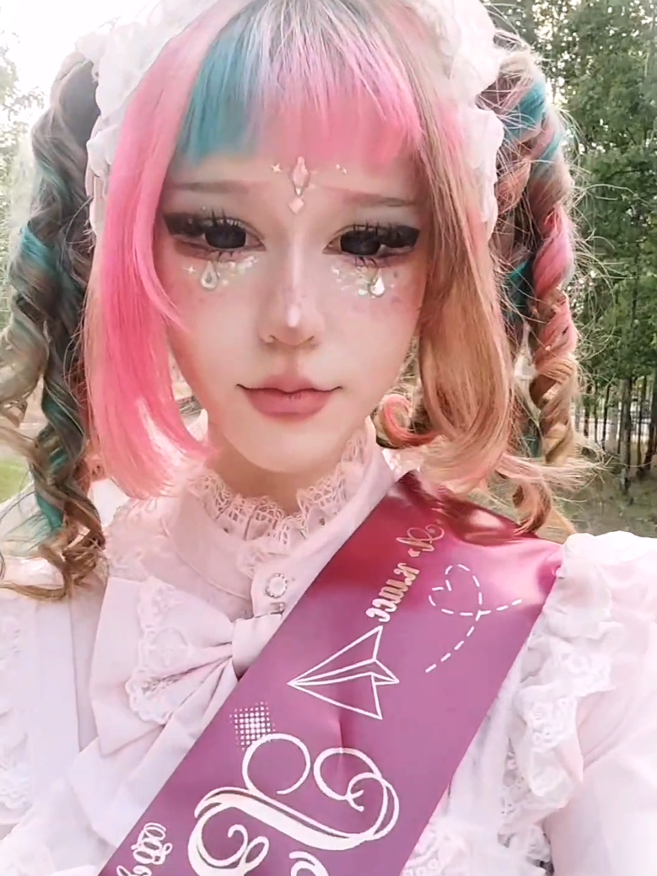 @𝓜𝓪𝓷𝓭𝓻𝓲𝓼♡