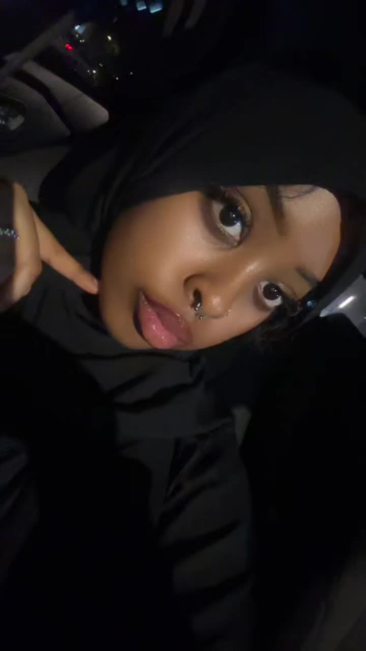 @nawalina_
