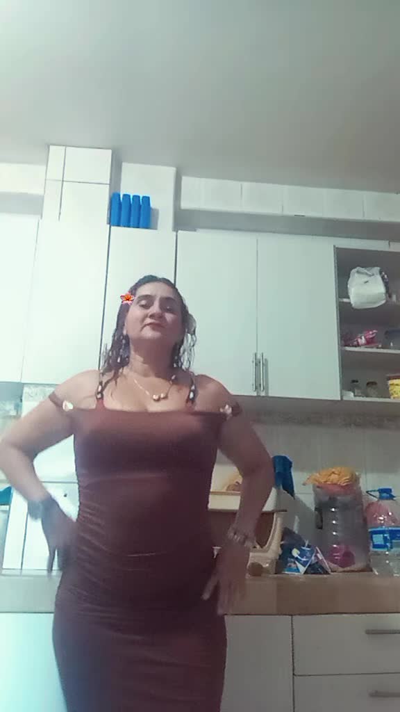 @leonela la flaqi