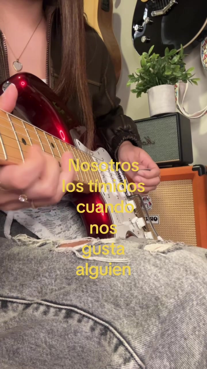 @Camila Alanis