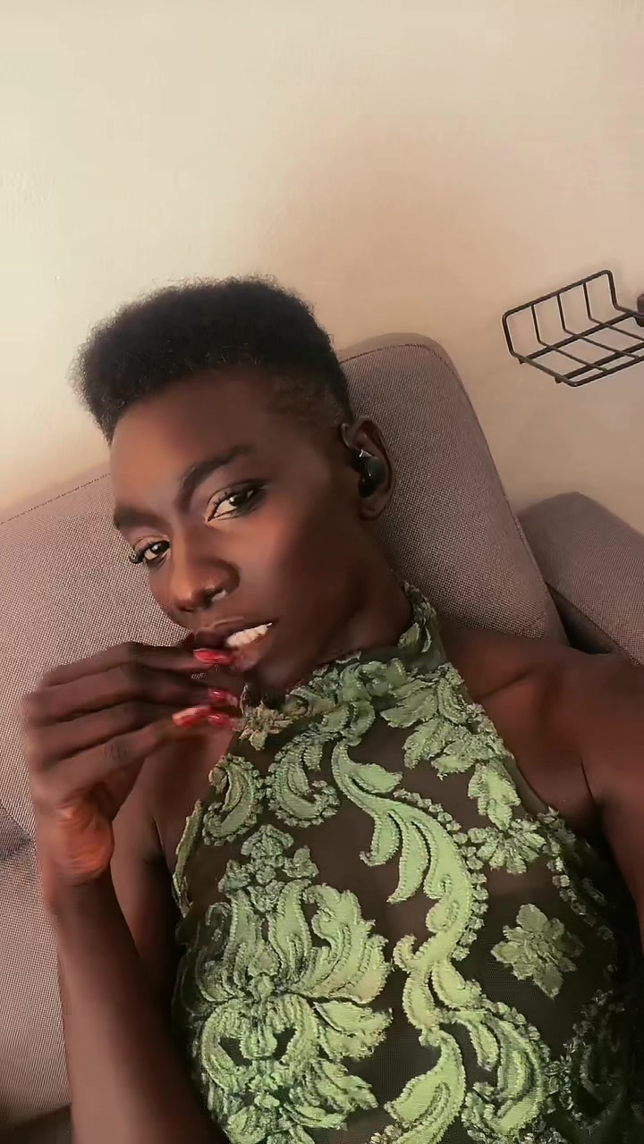 @therese_mbaye
