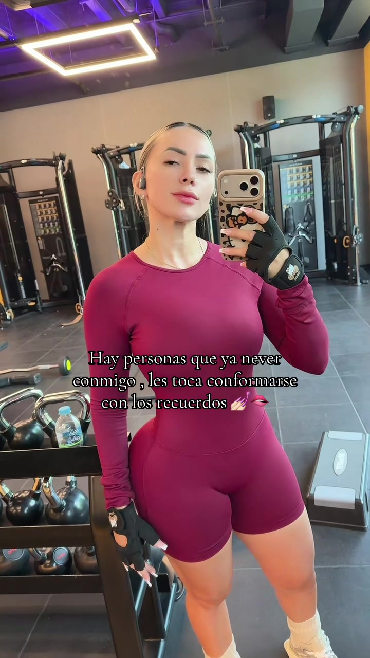 @Viviana Cruz💎