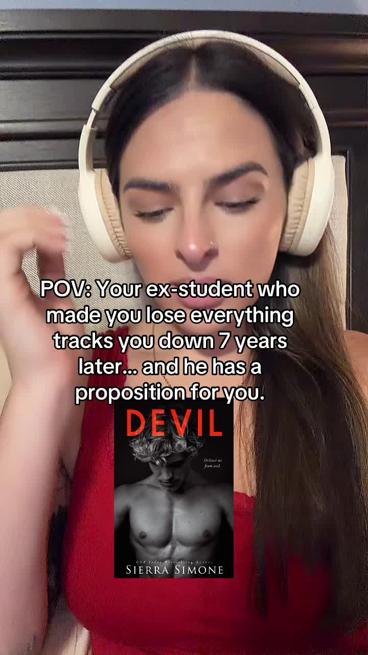 @Kaitlin🦋📚