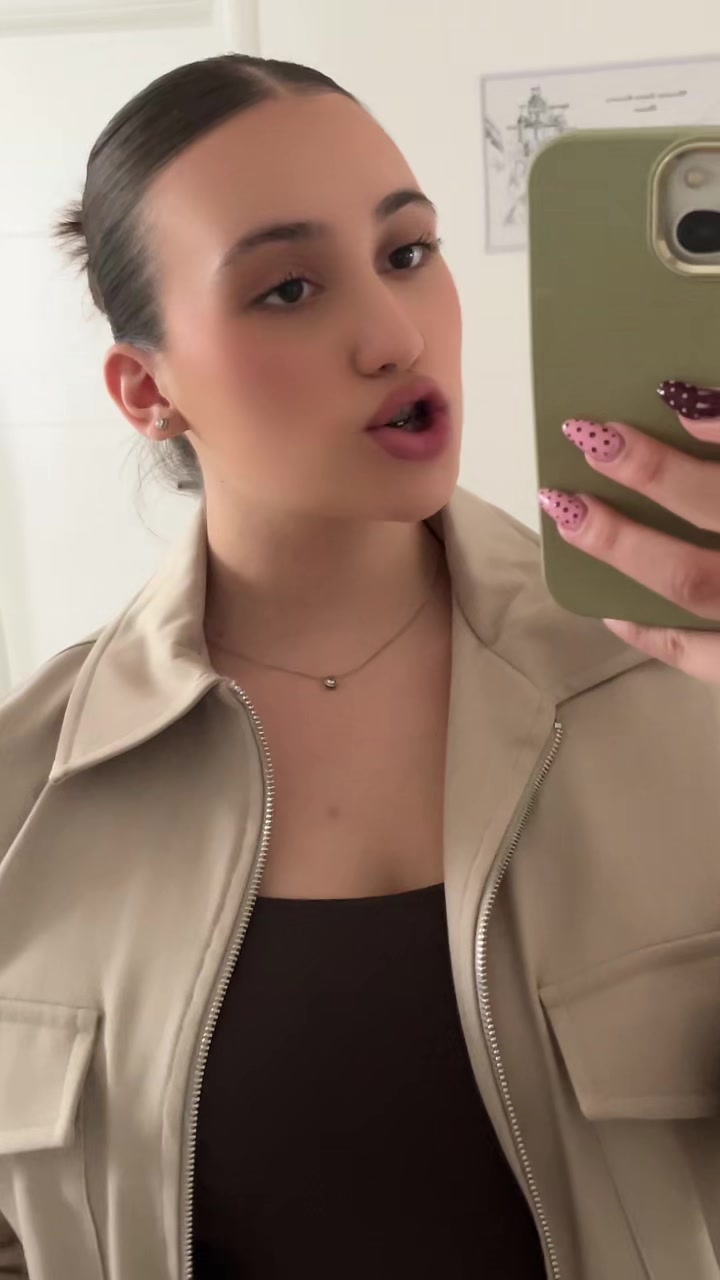 @Јована