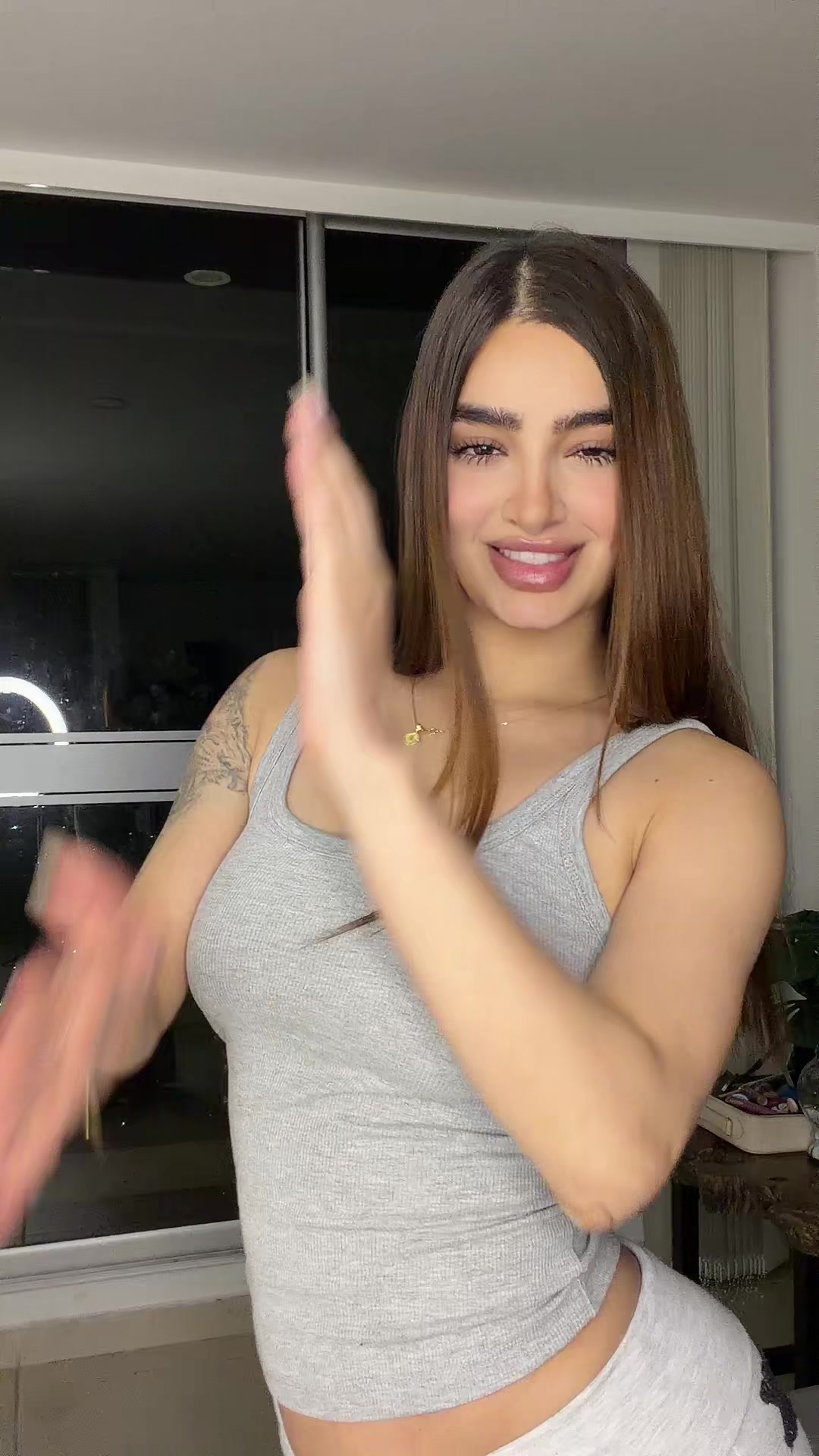 @Laura&ensp;sahar