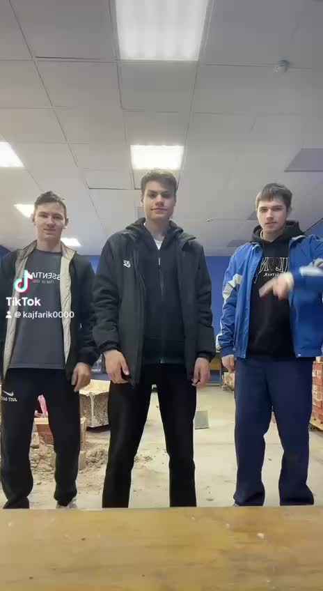 @Максим🇦🇿