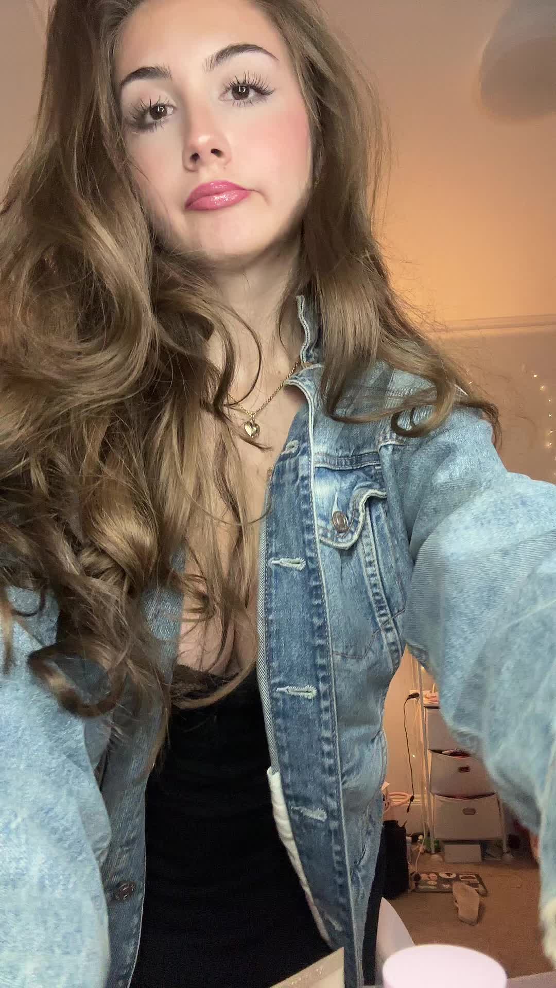 @Ana