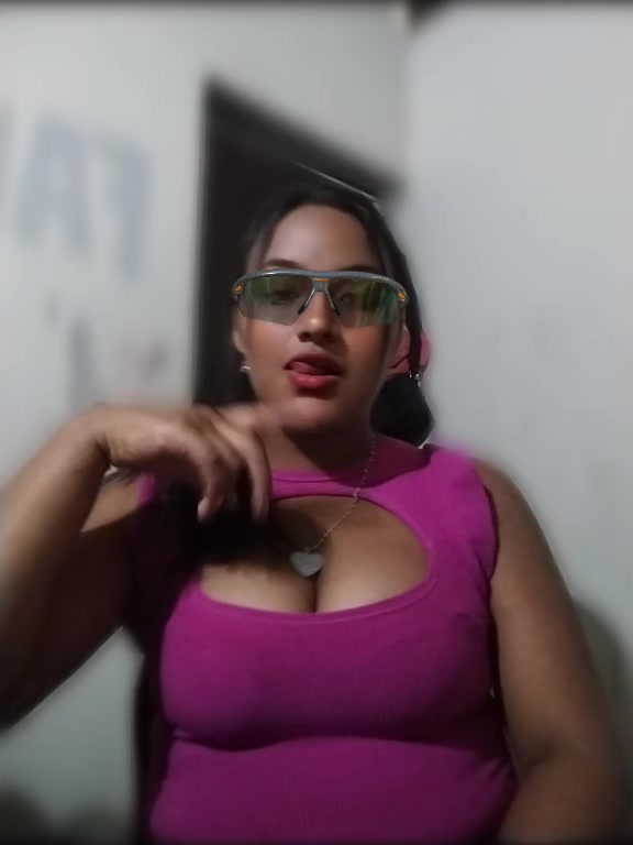 @<3