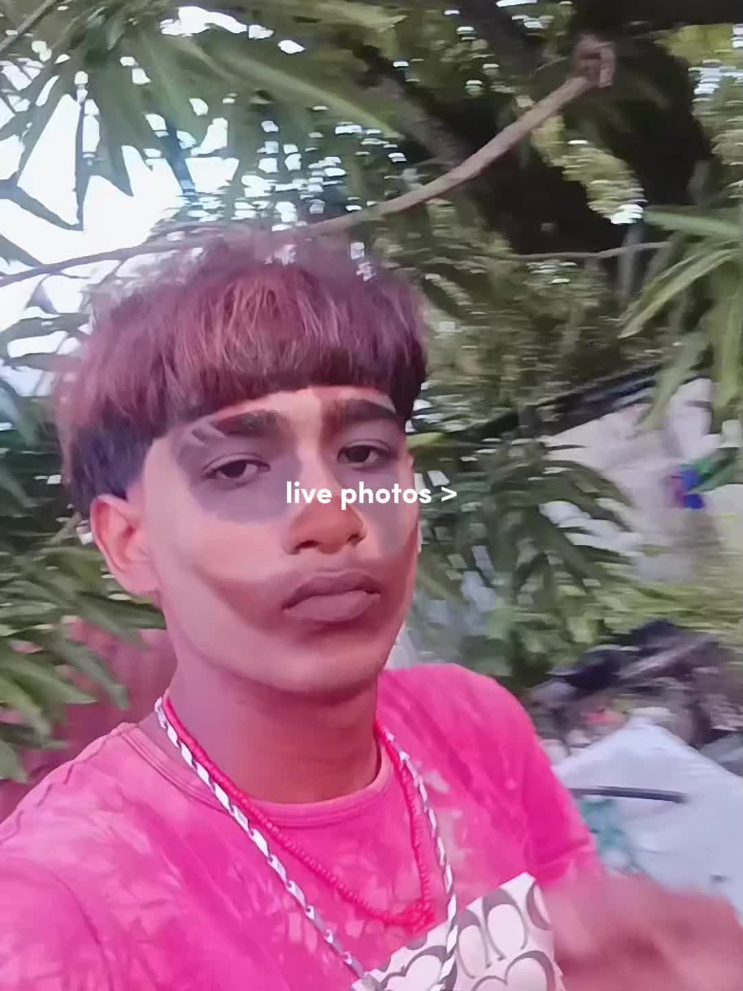 @itz_clinton_
