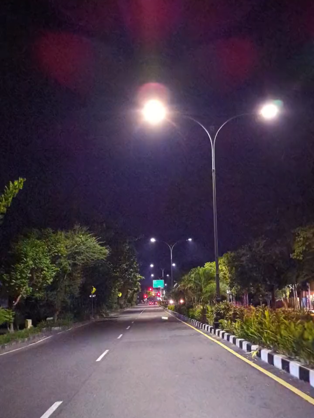 @𝘭𝘩𝘰 𝘭𝘩𝘢 𝘱𝘪𝘺𝘦 𝘭𝘰𝘰