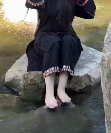 @Cute pathani