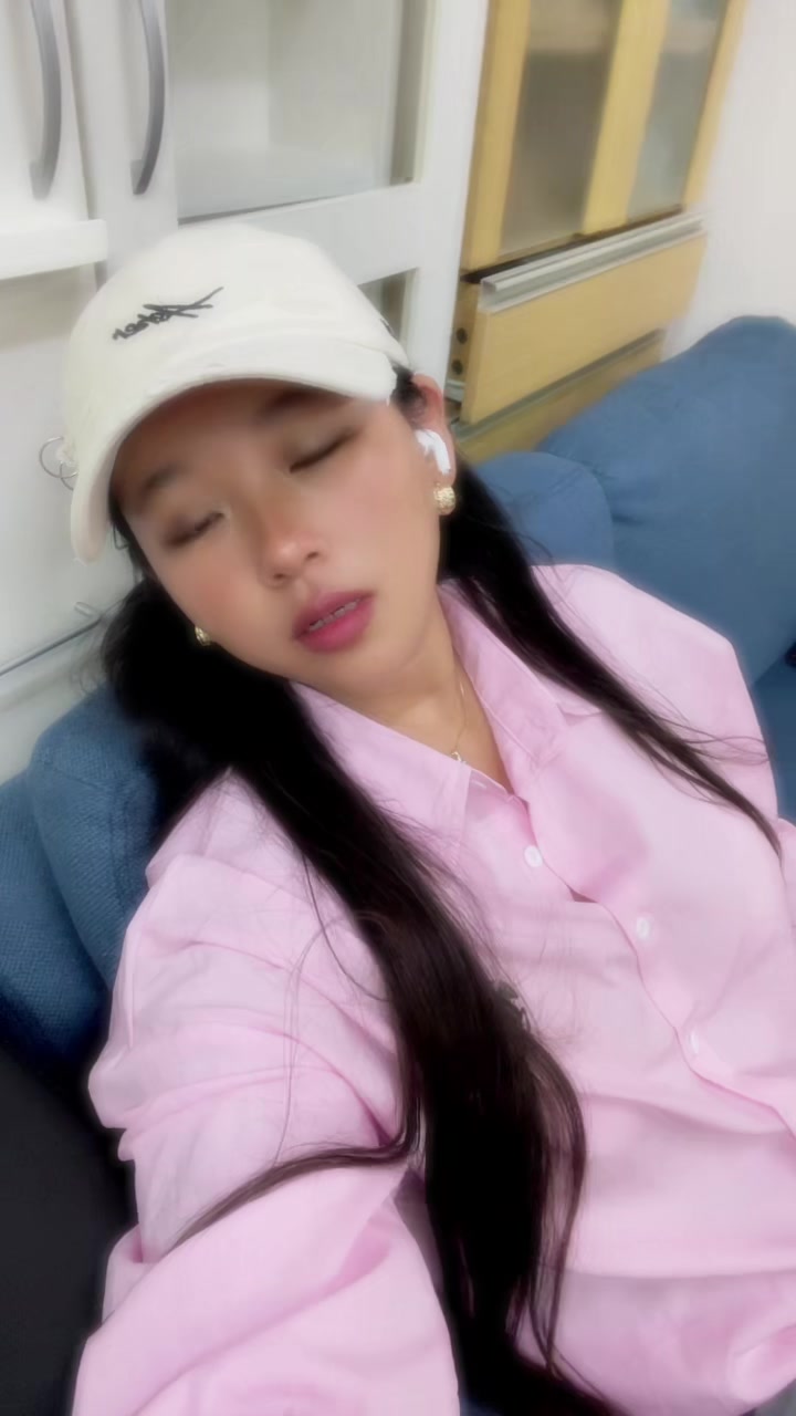 @Limbuni_Nani💫