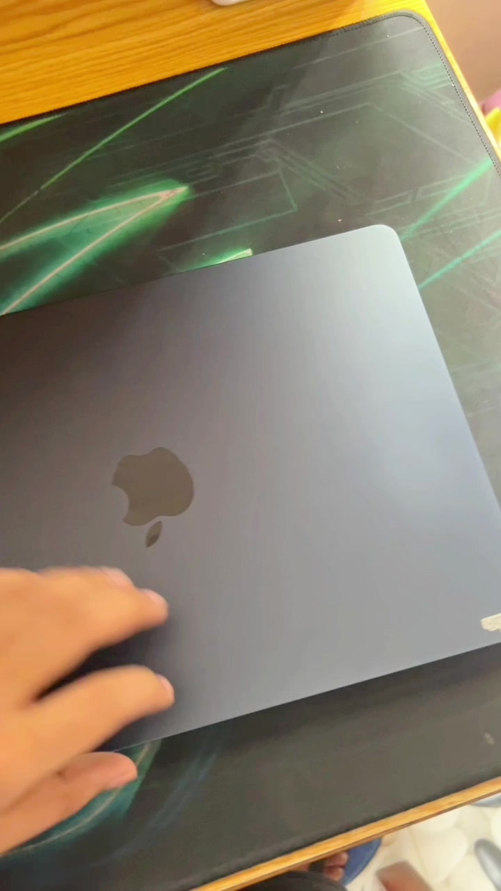 @AnkuR🐻&zwj;❄
