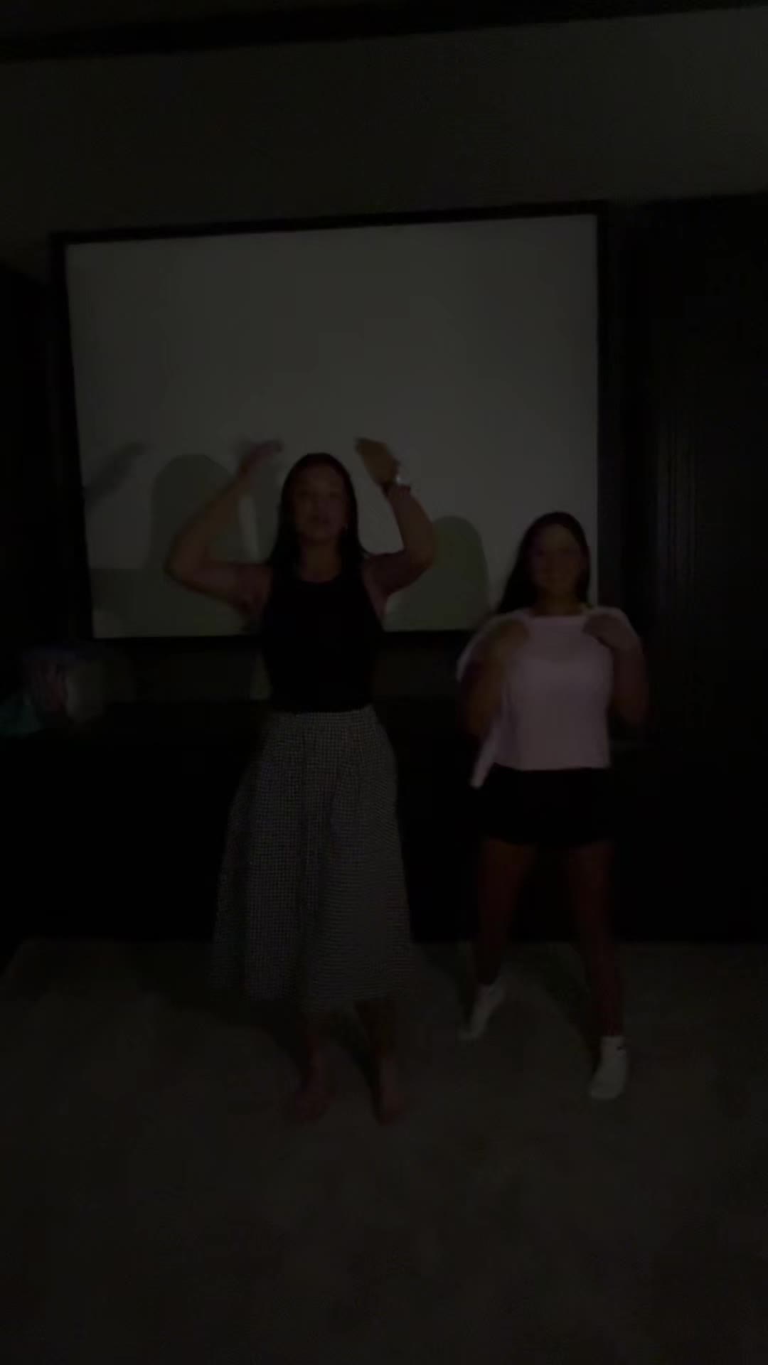 @Maciee ๐