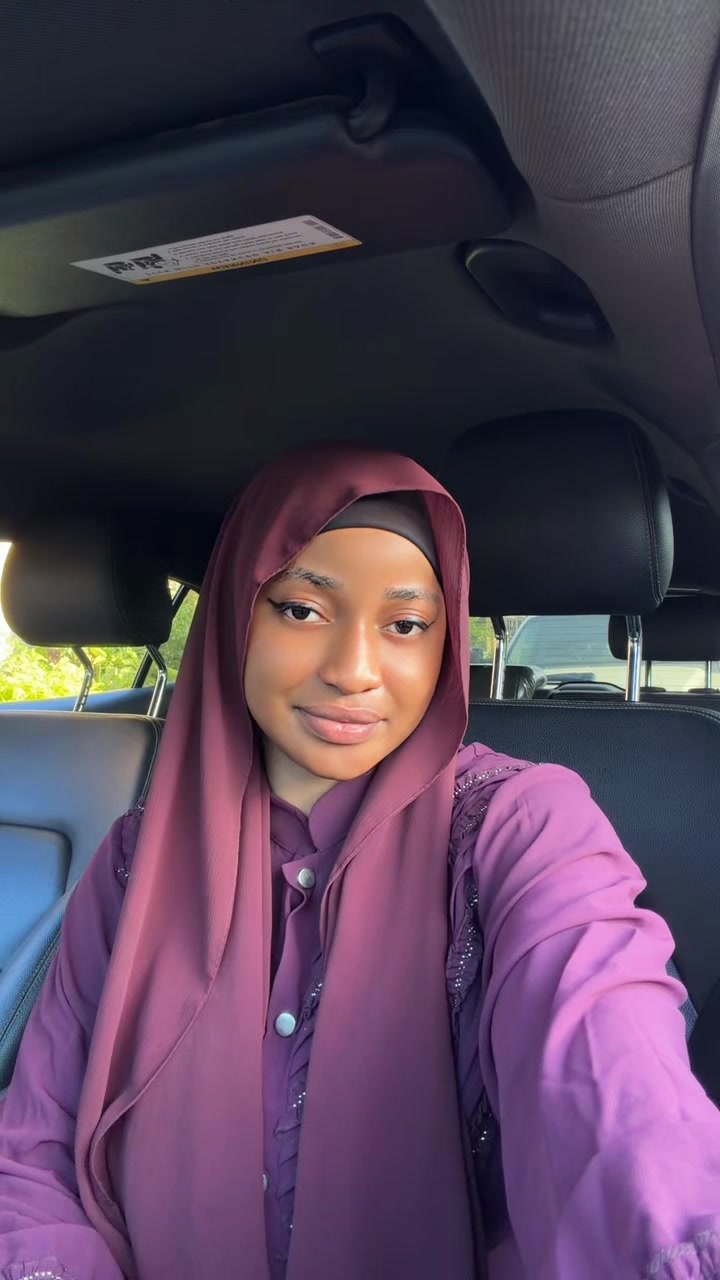 @𝑴𝑯𝑰𝒁 𝑹𝑶𝒀𝑨𝑳👸
