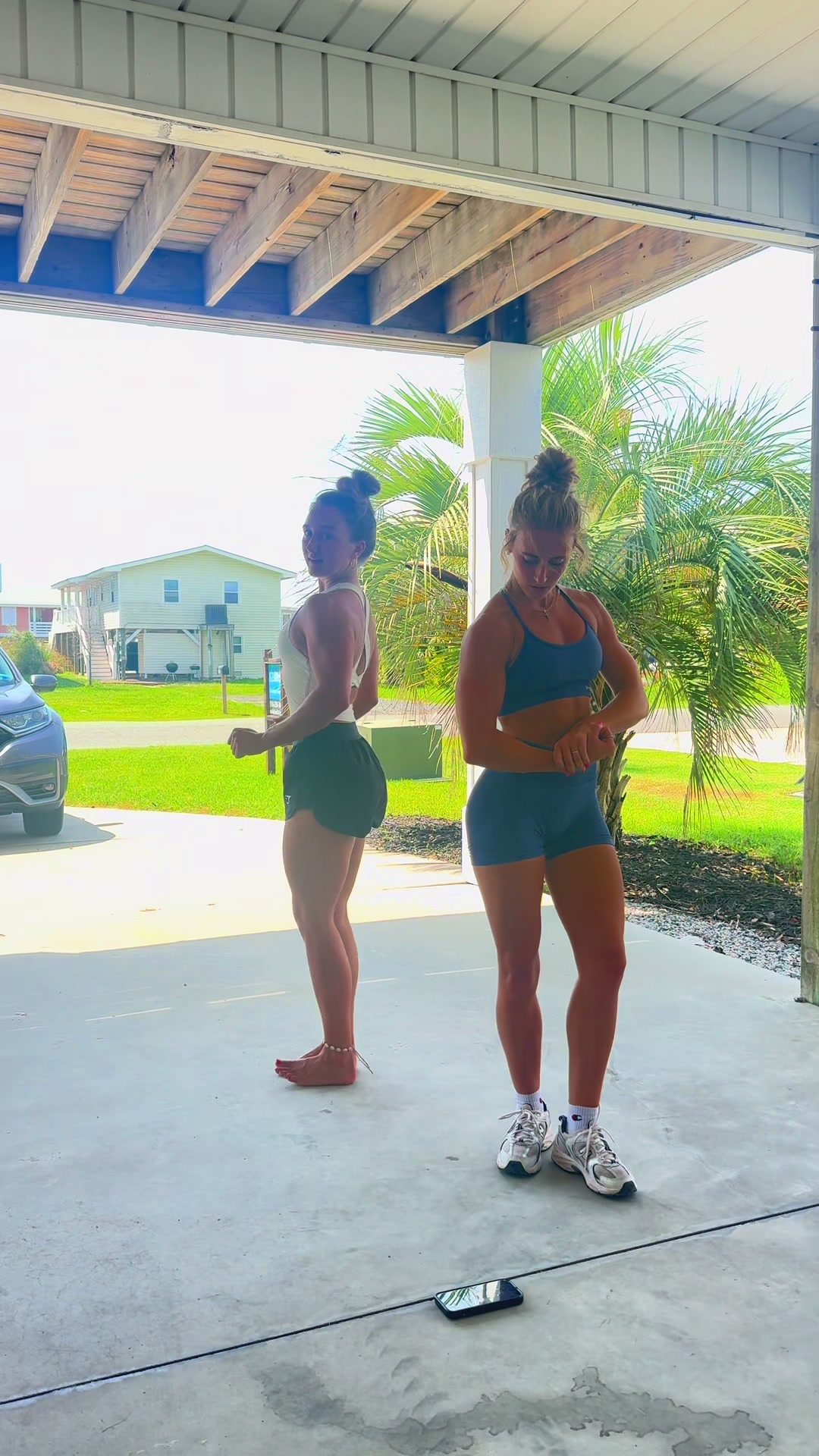 @laina.hawthorne