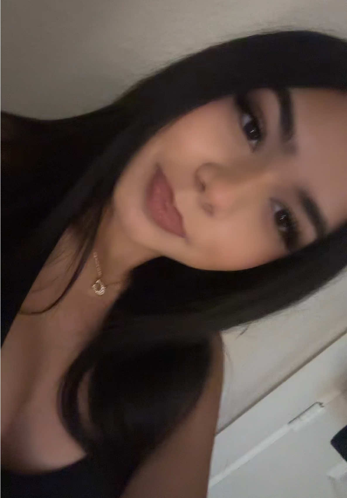 @𝓪𝓶𝓫𝓮𝓻𝓵𝔂🤍