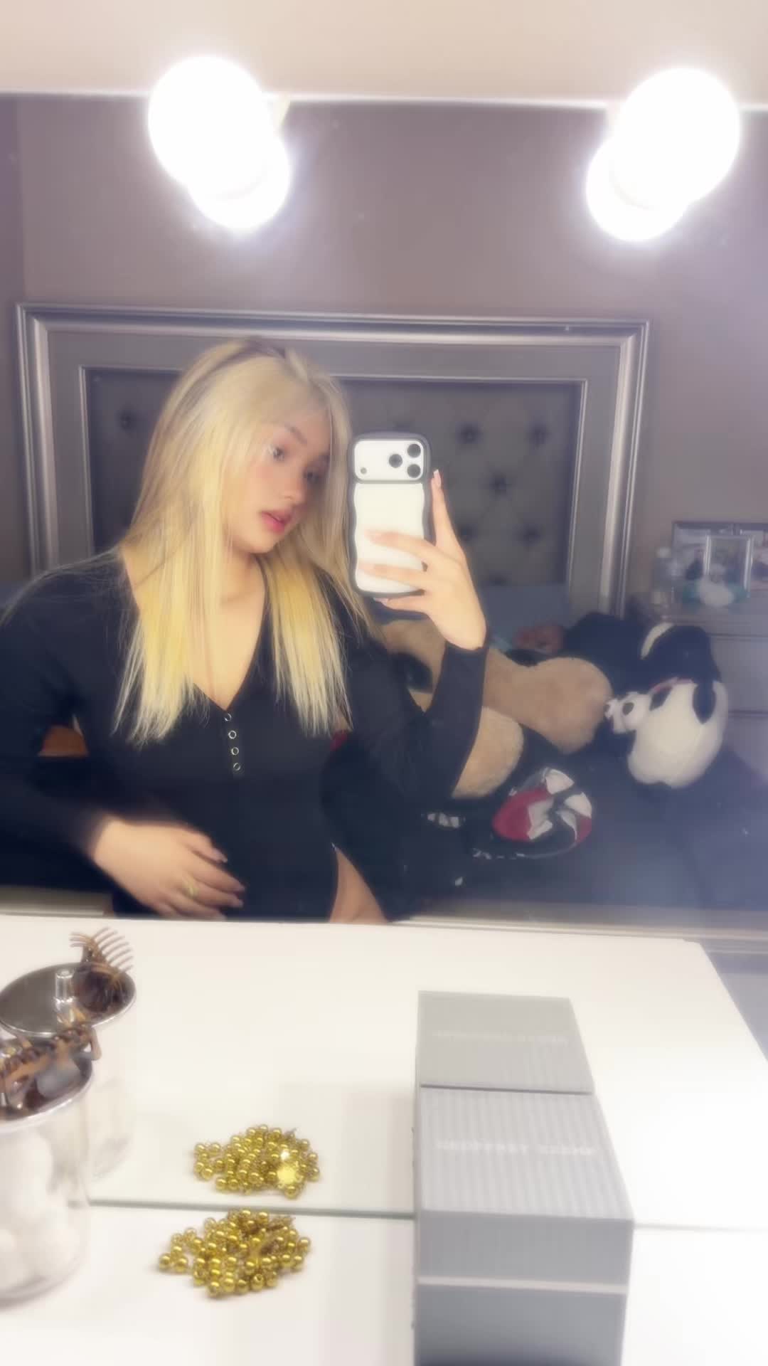 @𝘈𝘯𝘥𝘳𝘦𝘪𝘯𝘢🐆