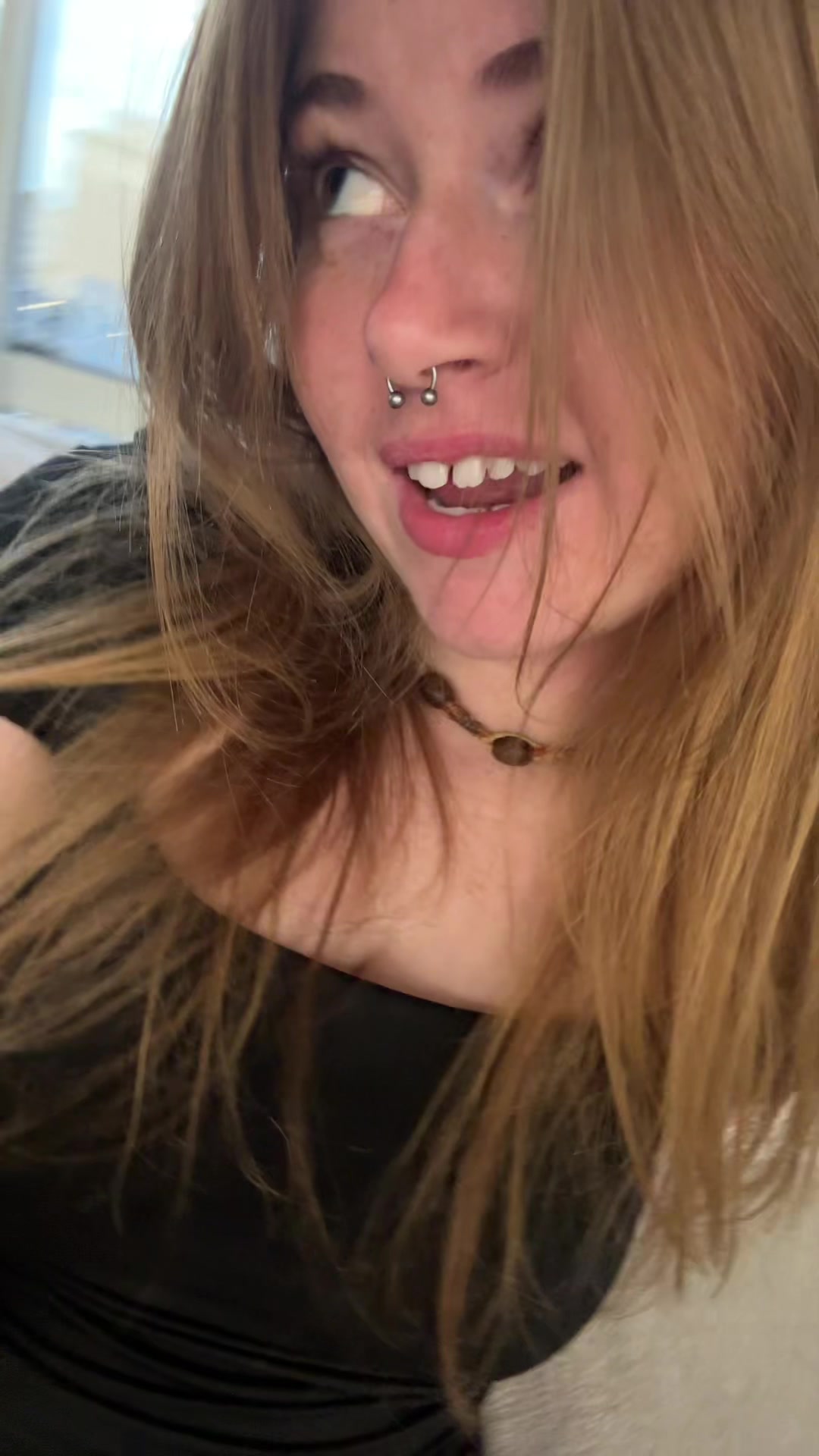 @☺️