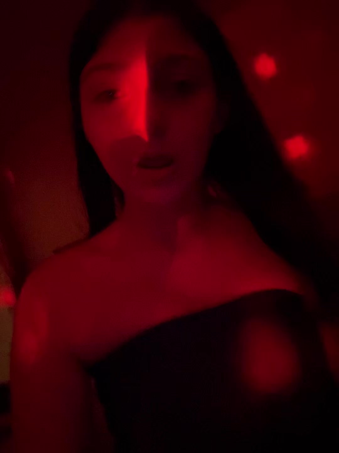@Em๐๐๐ธ
