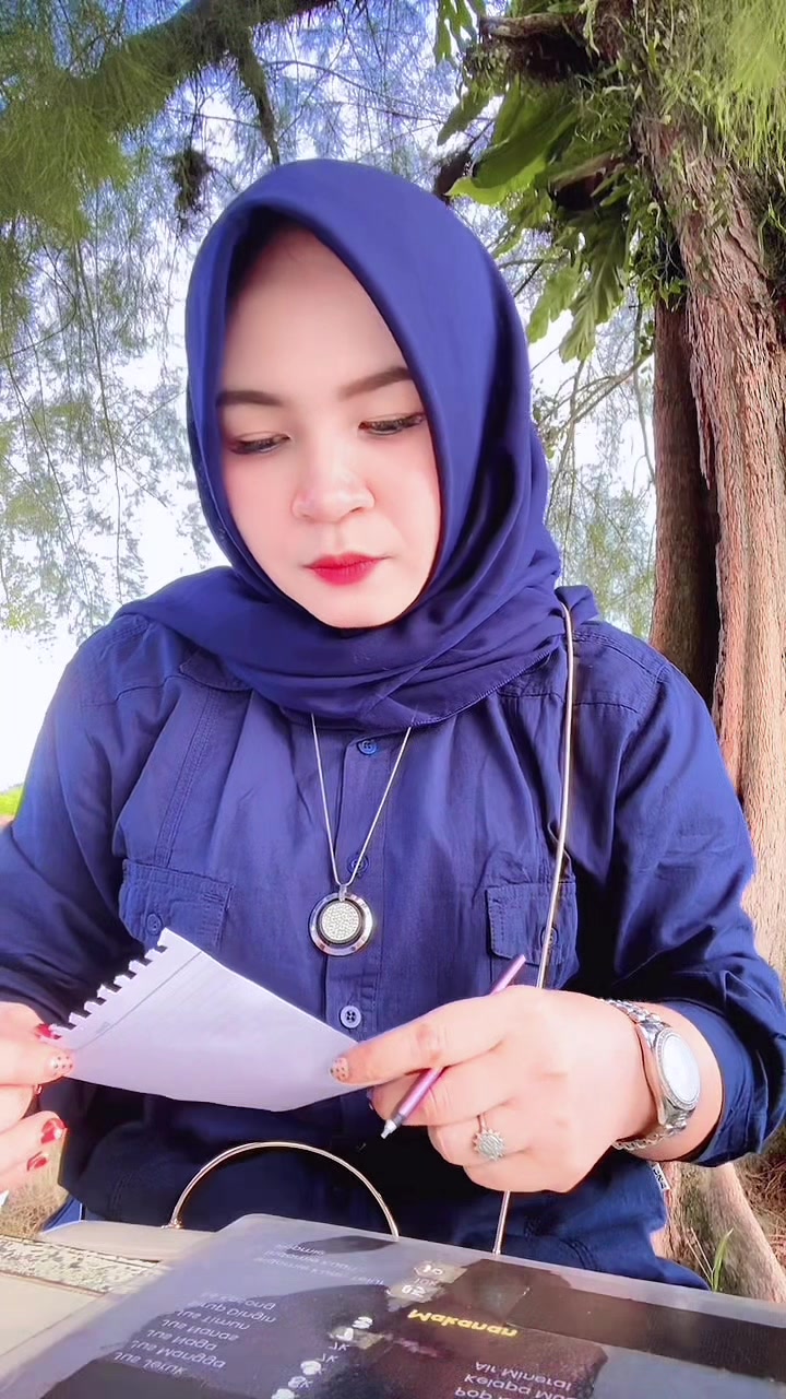 @Emy Mijar