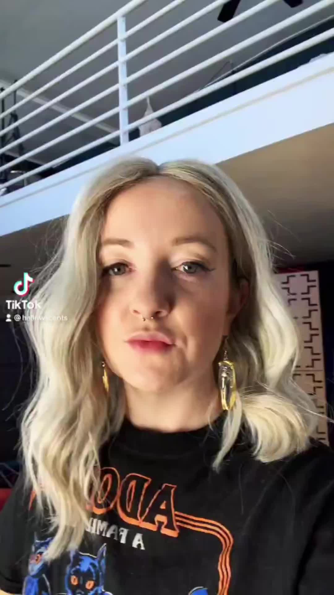 @HallowScents