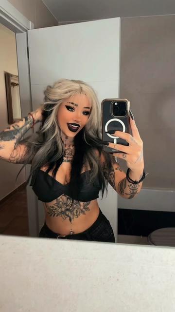 @Em🖤