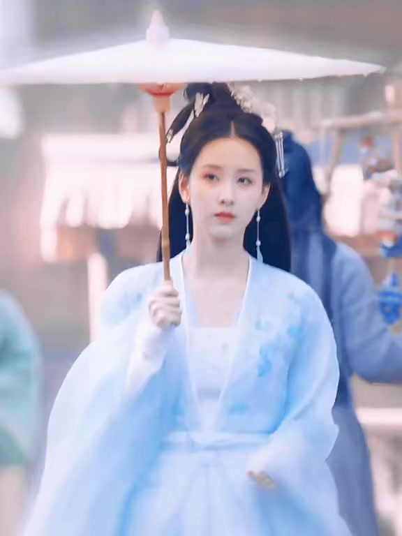 @草稿纸上的你_雾与都 Duchauda_Phouyenhoa
