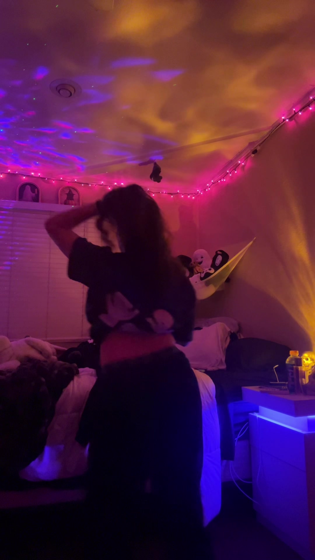 @Mae🦇