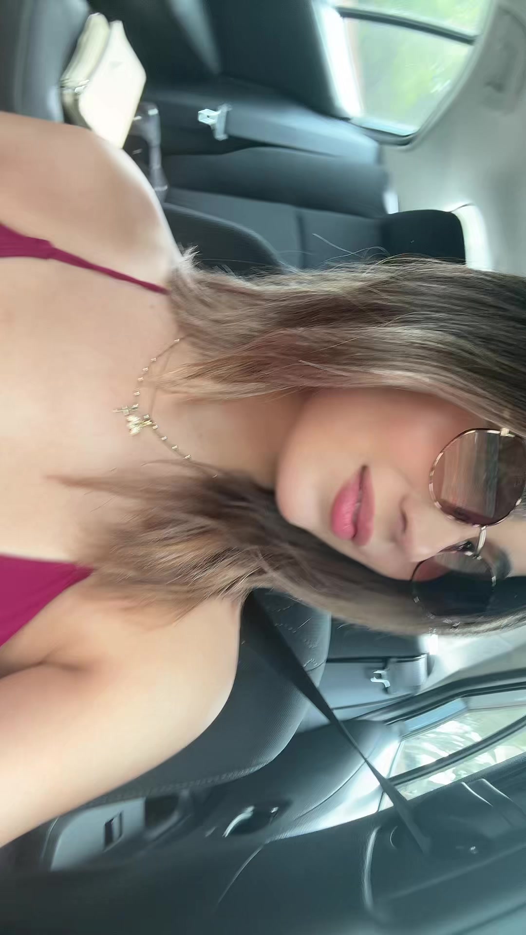 @vivialisss