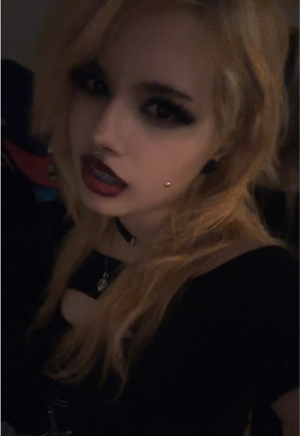 @dyinglivegirll
