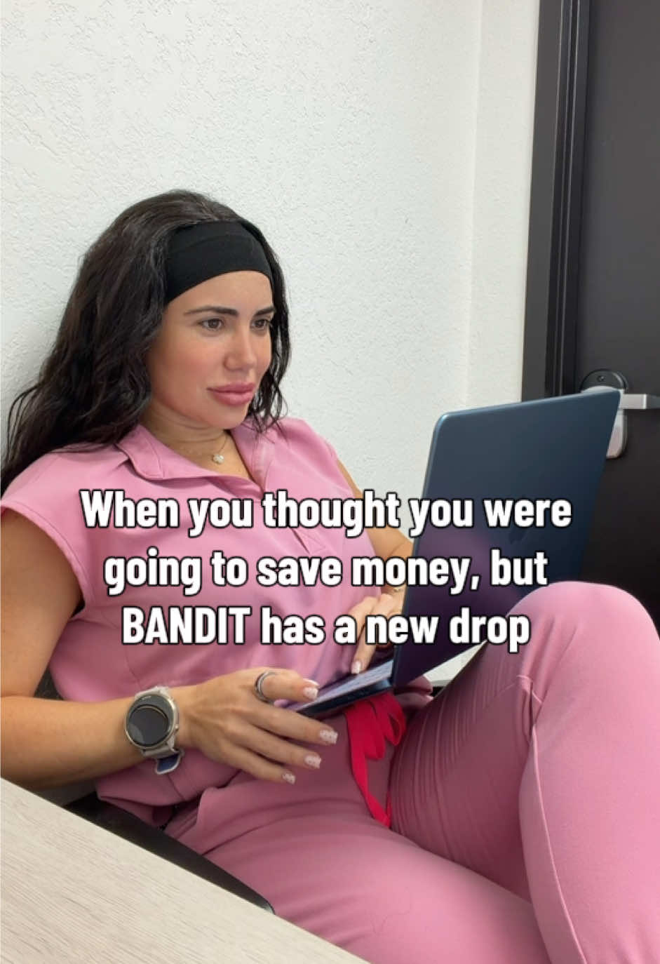 @savykinns