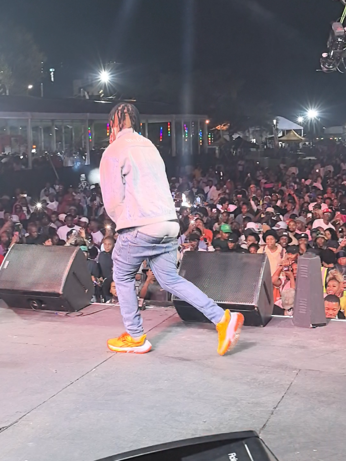 @eMtee the Hustla