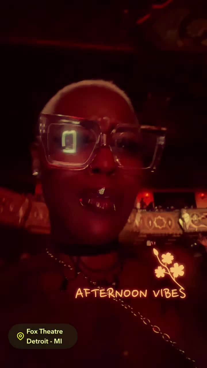 @Èee Denise